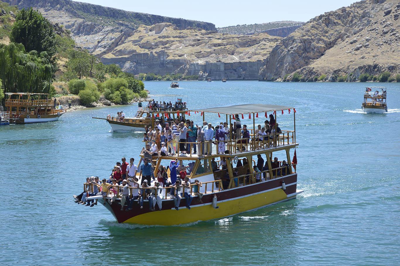 "Sakin Şehir" Halfeti ziyaretçilerini ağırlıyor "Sakin Şehir" Halfeti ziyaretçilerini ağırlıyor